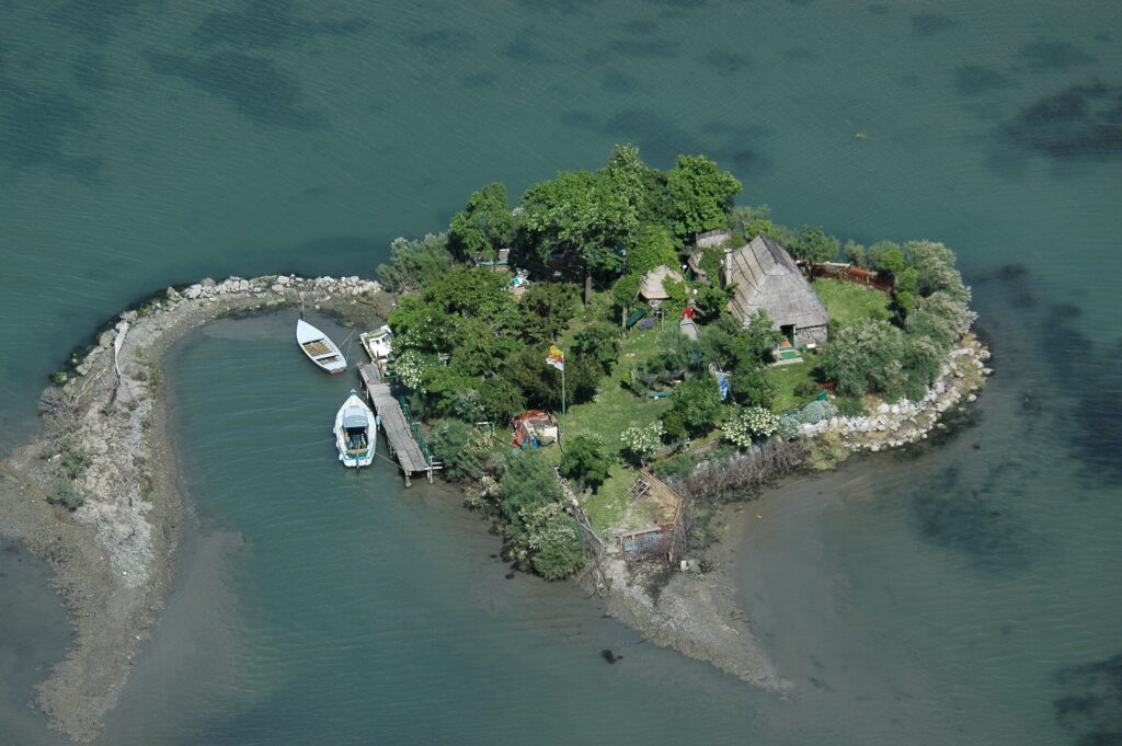 Laguna Grado isola Biviacqua